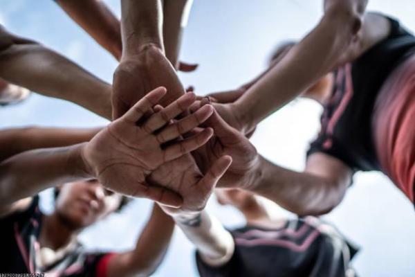 爬藤项目挑战，如何应对这一难度极高的运动(图1)